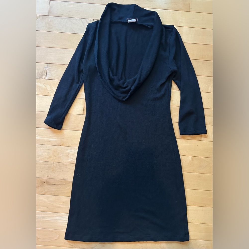 Green Ville elegant black cowl neck sweater